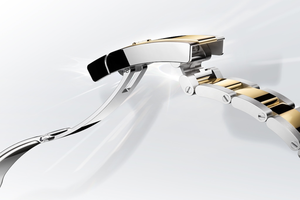 For all their sophistication, traditional deployant clasps still had an irritating limitation
