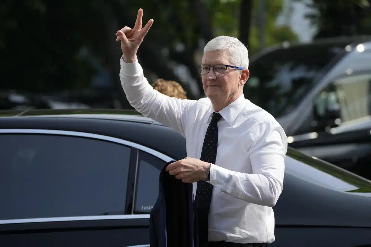 This is still the man who has accumulated billions of dollars and spent 15 years running