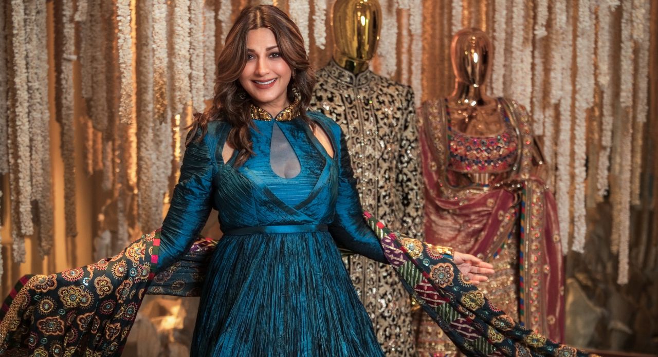 Sonali Bendre’s Teal Gown Captures the New Rules of Indian Glamour