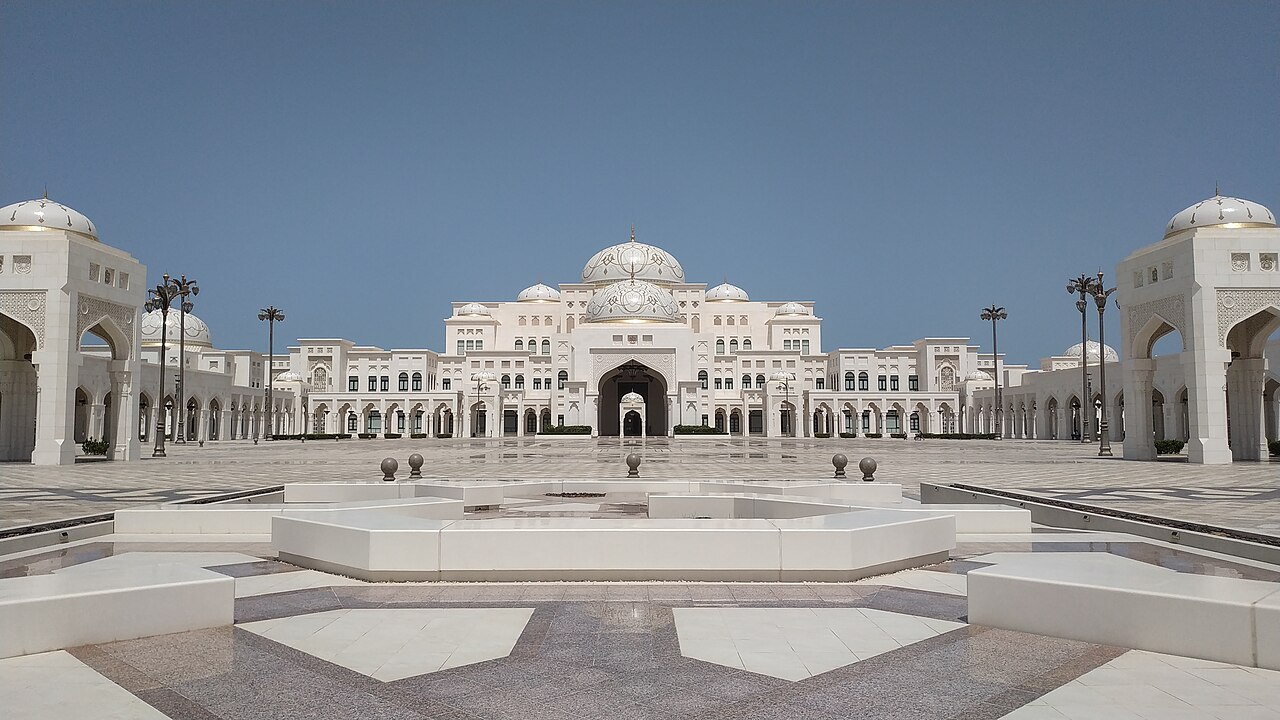 Al Bateen Palace is not simply another grand building in Abu Dhabi. Its importance comes from its connection with the UAE