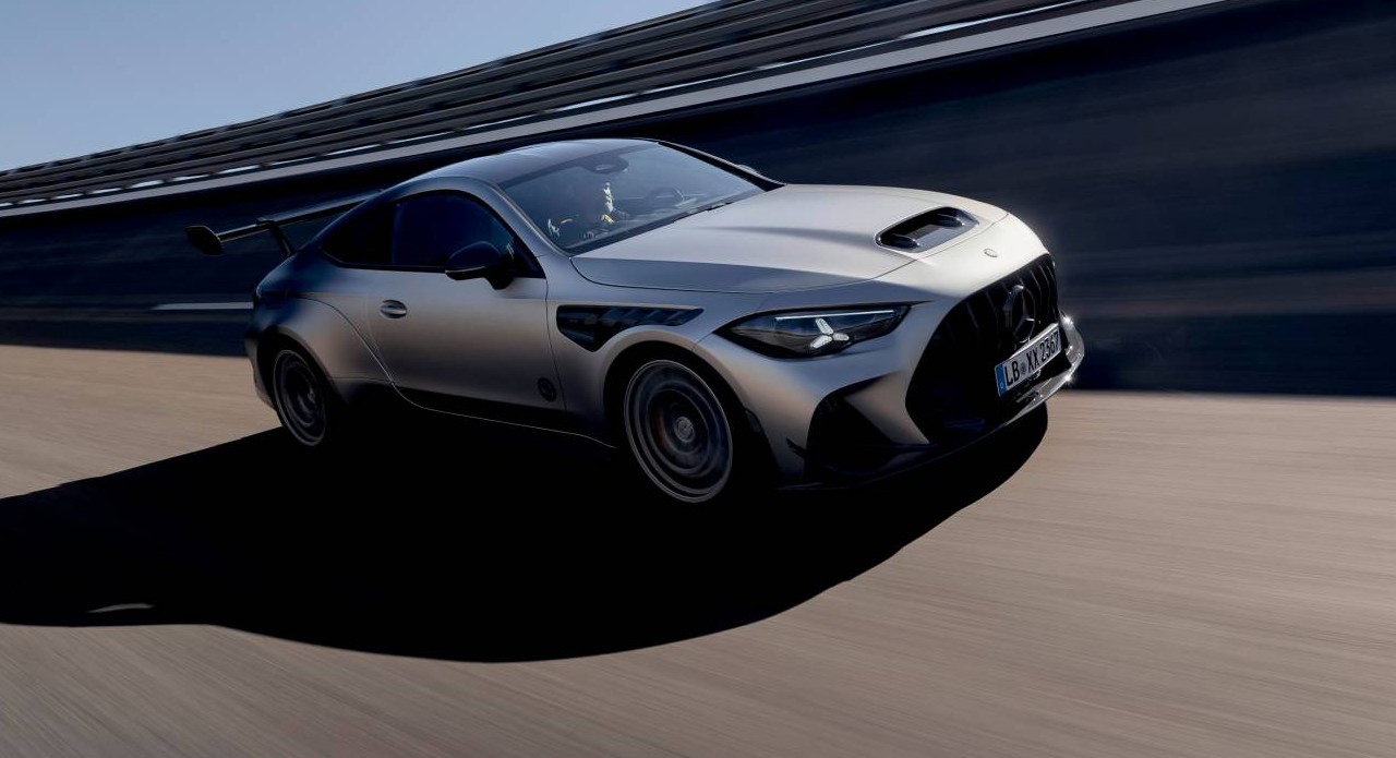 Developed in Affalterbach, the Mercedes AMG CLE 646 Spezialanfertigung brings together a 646 hp V8, bespoke chassis engineering, extensive carbon fibre and a rear wheel drive setup focused on precision and performance