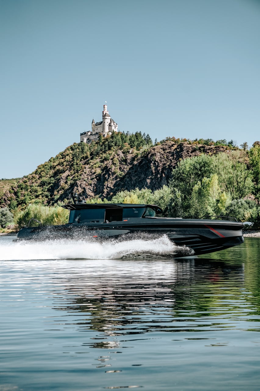 The Shadow 1000 looks exactly as you might expect a BRABUS boat to look. Black. Aggressive.