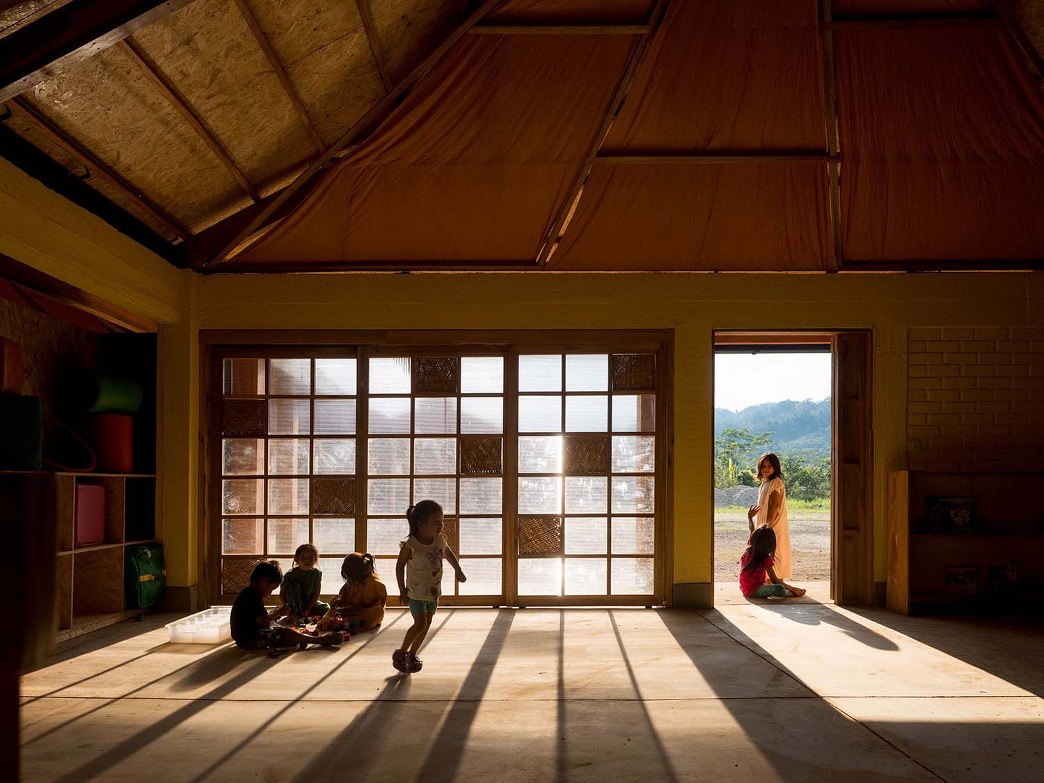 At Alto Anapati, in the heart of Nomatsigenga territory, this philosophy takes architectural form in a preschool
