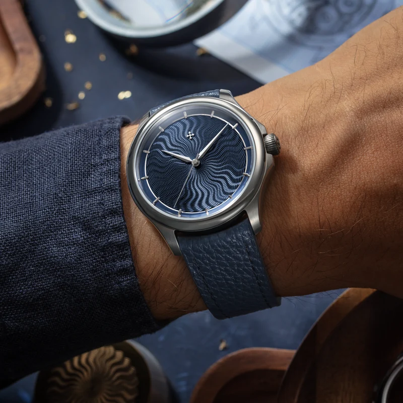 For a touch of Italian flair, the brand offers a grade 5 titanium case measuring 38mm