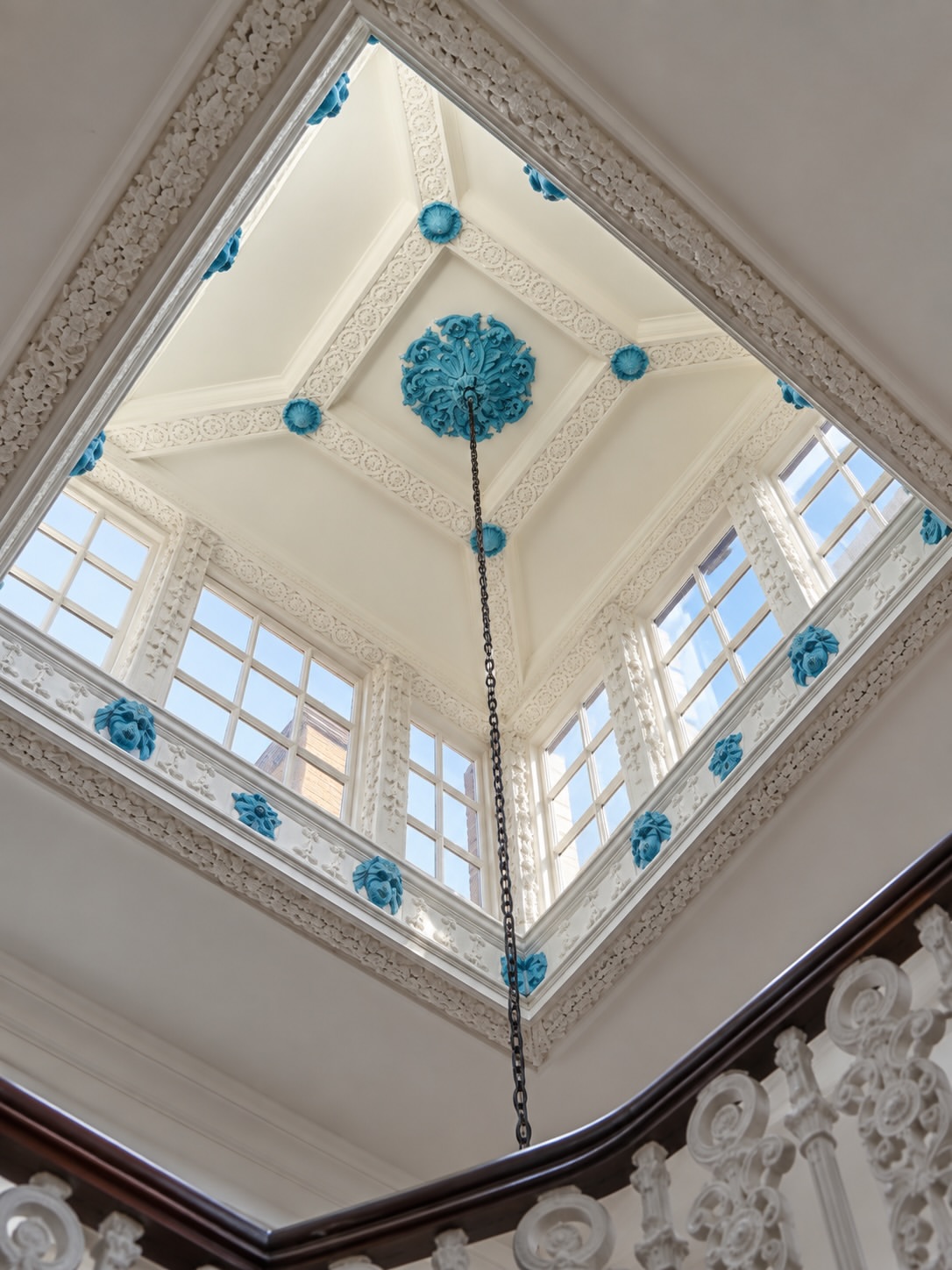 The house itself is, by any measure, a genuine masterclass in Georgian restraint.