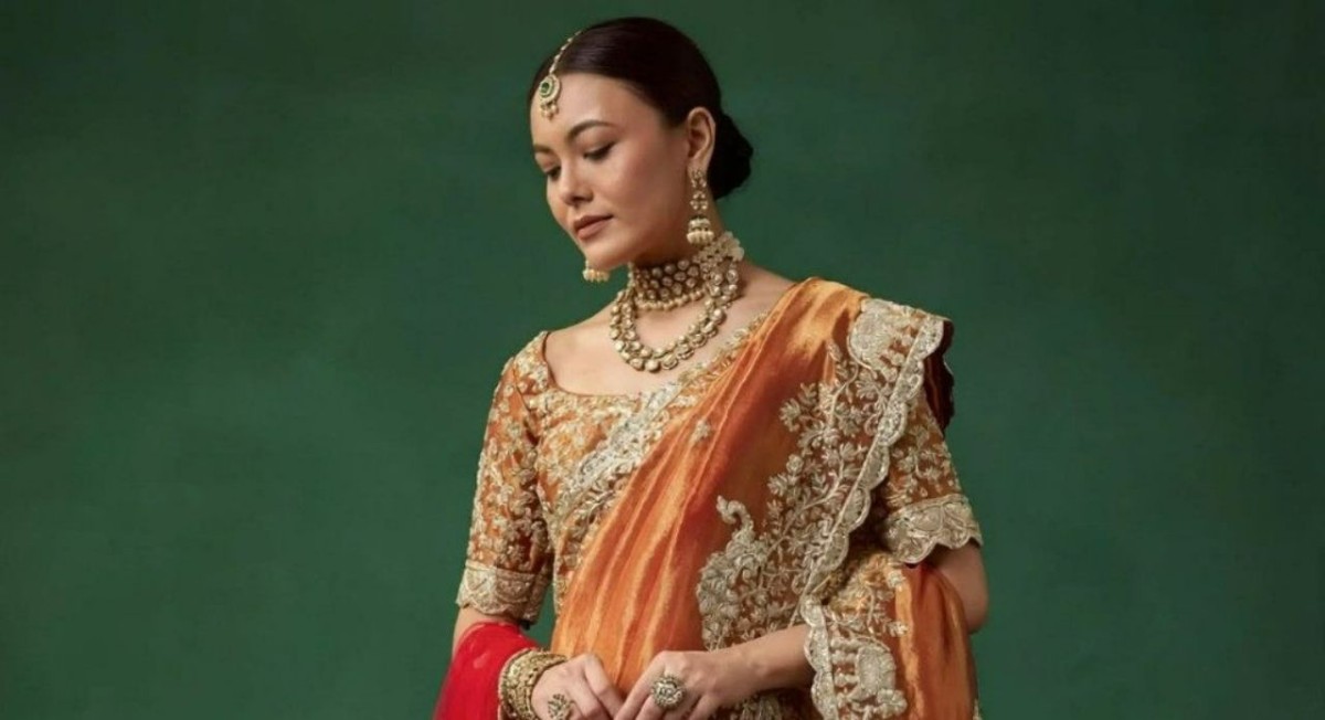 Karwa Chauth 2026: From Designer Sarees to Statement Jewellery, What to Wear