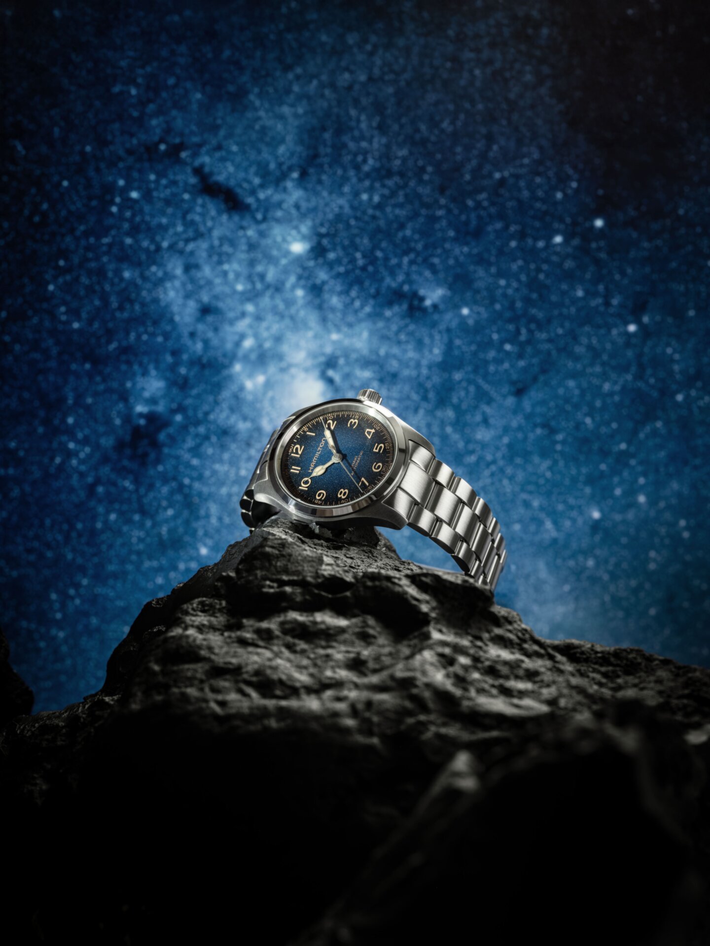 The novelty priced at 1.2 lakhs (approx.) features a 38mm stainless steel case measuring 11.1mm thick