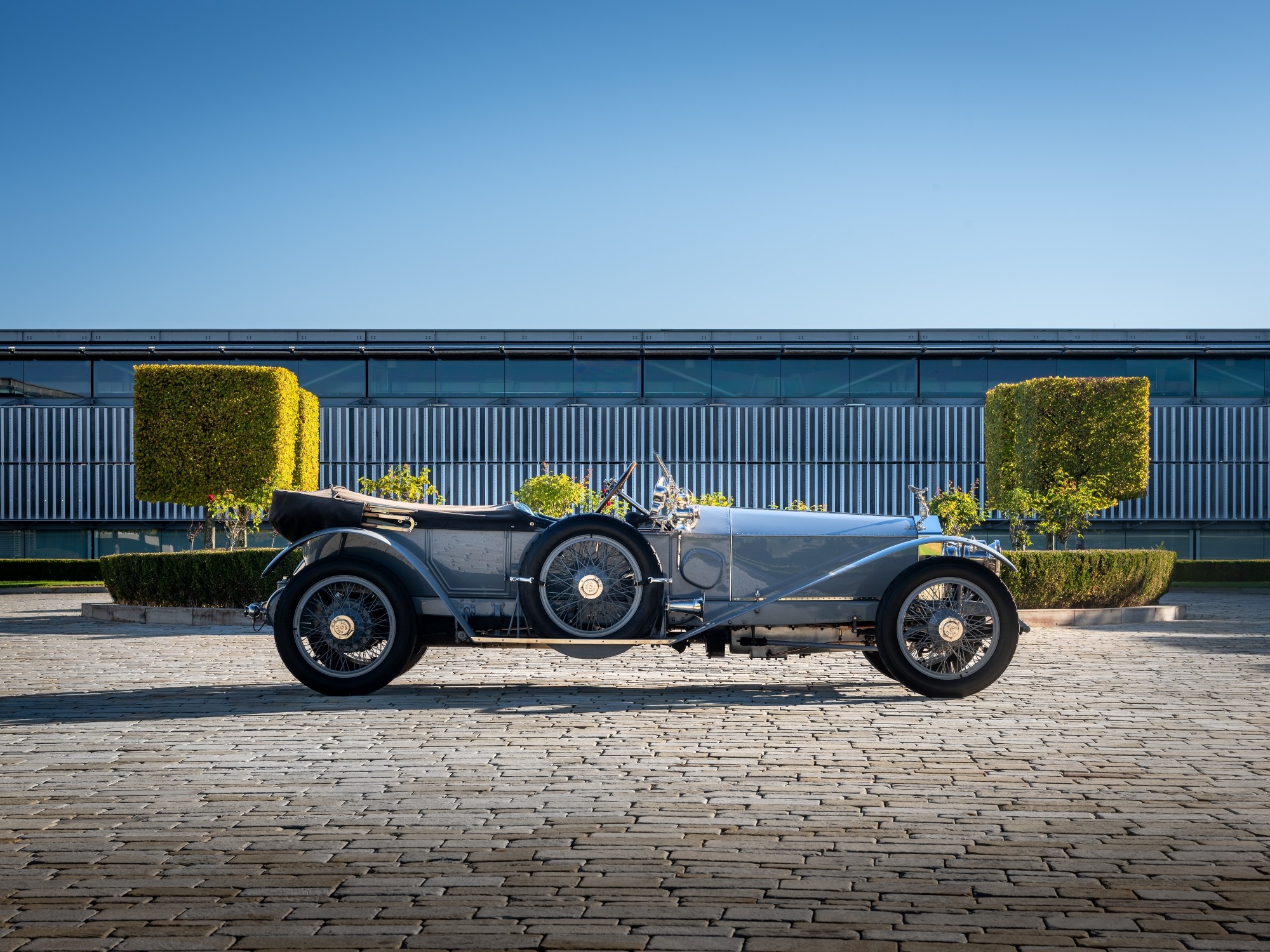 Beyond its public triumphs, the Silver Ghost became part of its owners' personal histories. Dame Nellie Melba, the celebrated opera singer, took